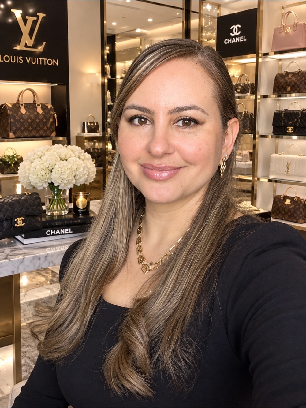 LovLuxBeauty is LIVE !!! Come on in and join me!! 🖤🤍💎⭐️🐆✨👛 - Picture 6 of 8